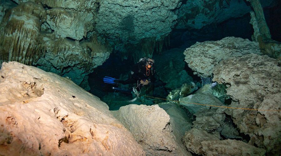 Certificación De Buzo En Cavernas En Cancún